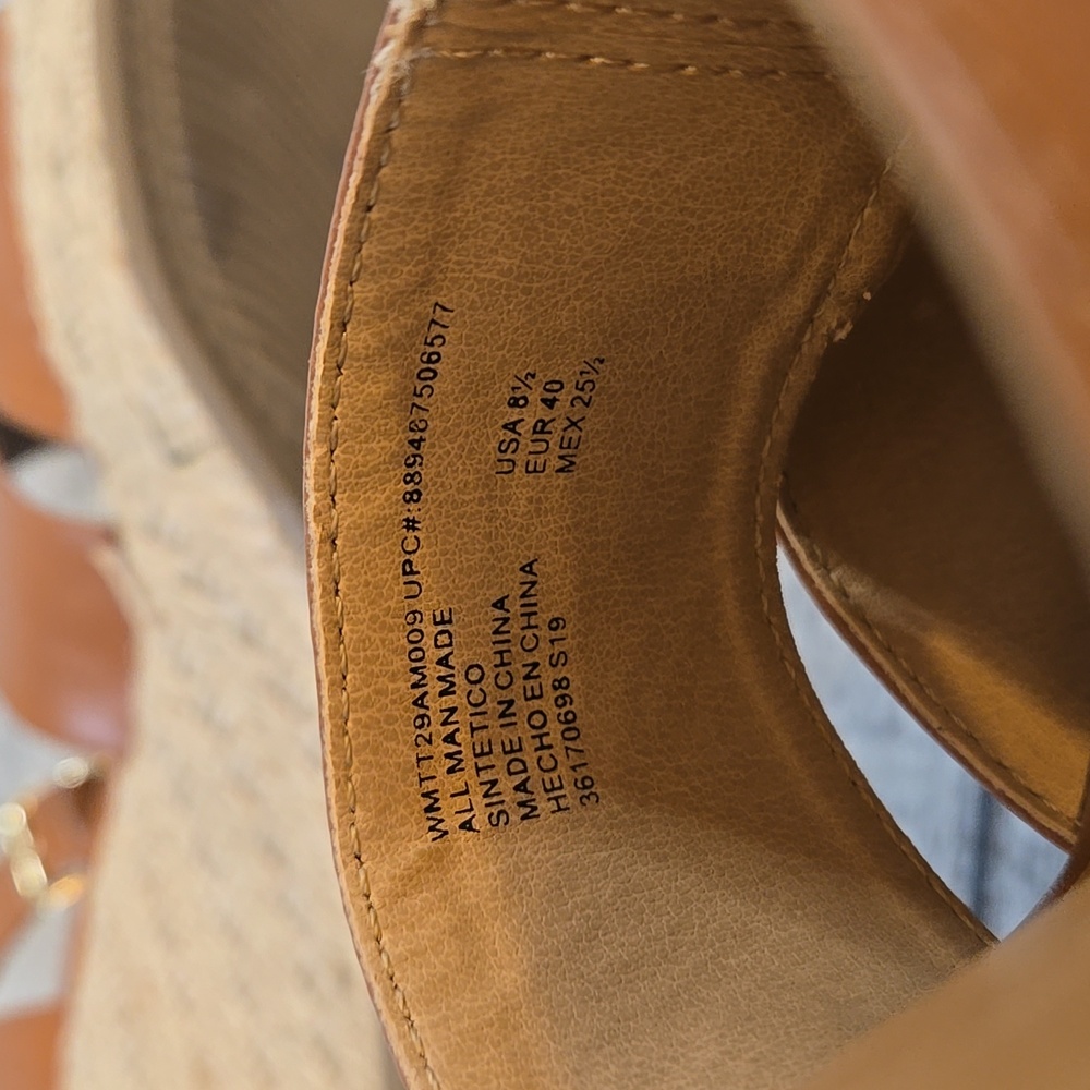 Time And Tru Woven Wedge Tan Brown Sandals Size 8.5 Womans - Picture 9 of 10